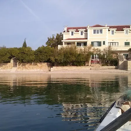 Mala Plaža Kaštela