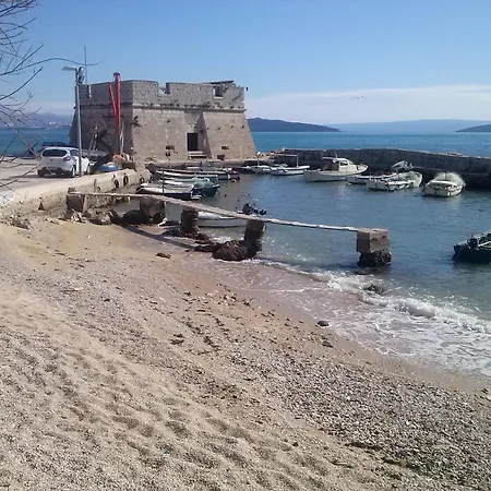 Mala Plaza Apartament Kaštela