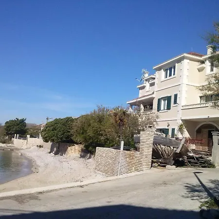 Appartamento Mala Plaža Kaštela